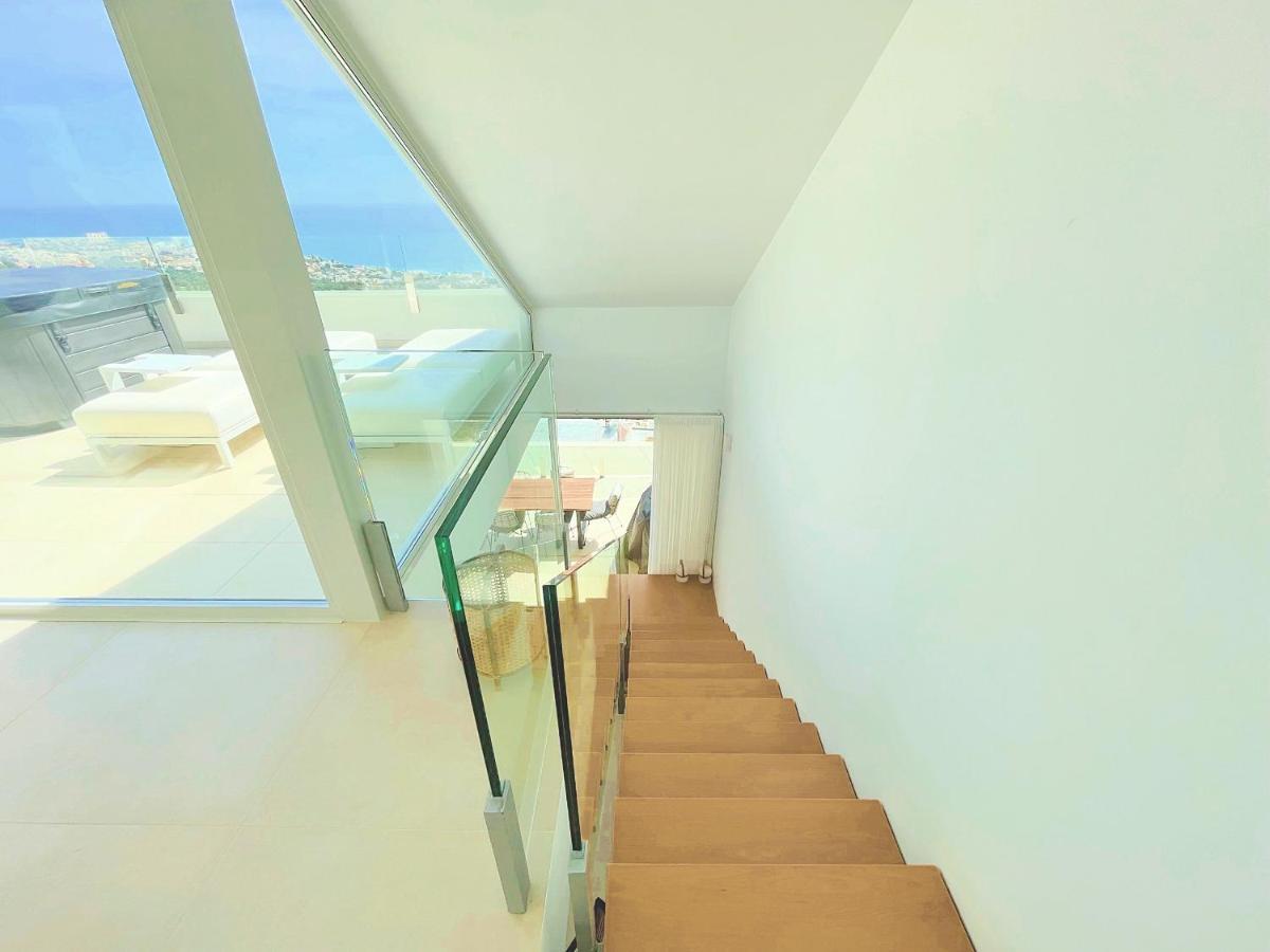 Stupa Hills V F34j - Luxury Sea View Duplex Apartment *