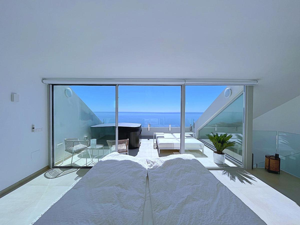 Apartment Stupa Hills V F34j - Luxury Sea View Duplex